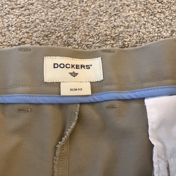 Dockers Men’s Kakhis - Picture 3 of 6